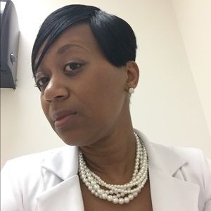 Meet your Posher, Cassandra